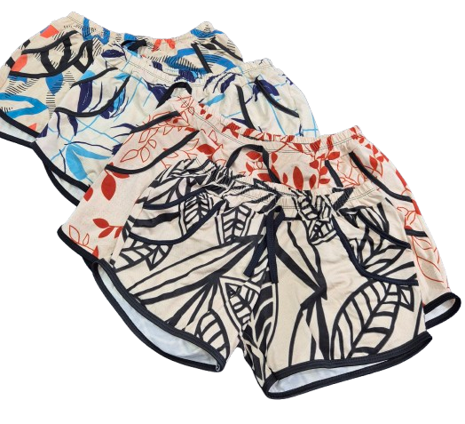 Kit com dois shorts femininos de viscolycra em estampas sortidas